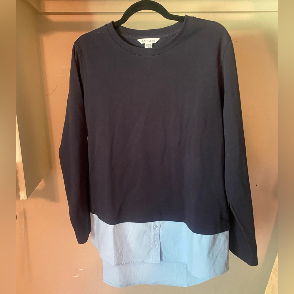 Athleta shirt